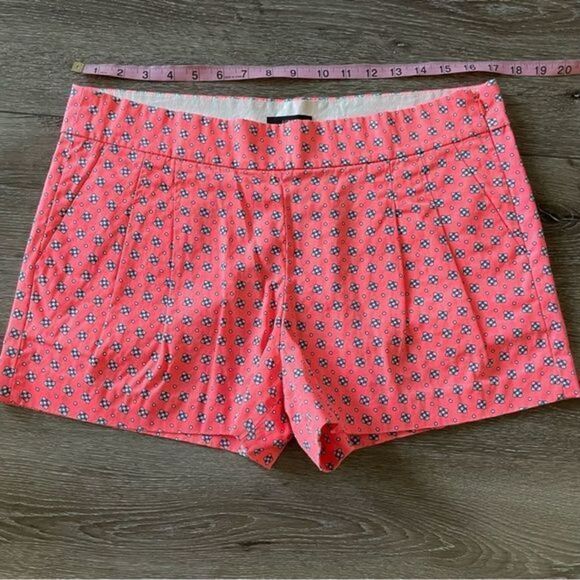 J. Crew Bright Coral Patterned Pleated Shorts Size 10 - Picture 7 of 8